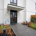Airport Apartment - Private Terrace & Parking - By Rentujemy